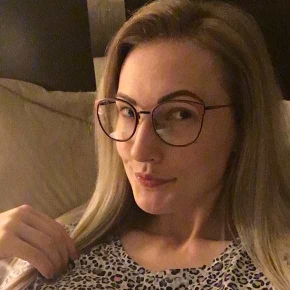 Meet your Posher, Skye - Picture 3 of 3